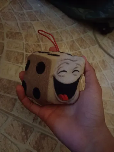 Pelúcia dado emoji o filme