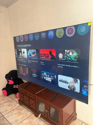 TV 85 Hisense