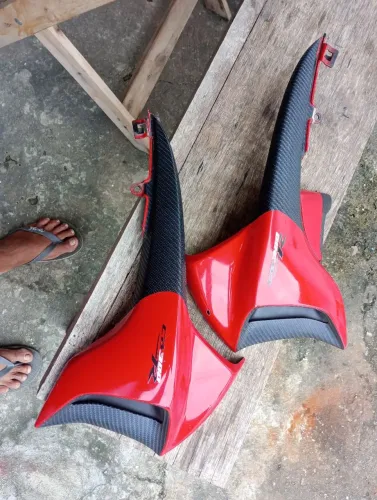 carenagem da Cb 300r