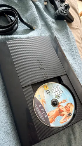 PlayStation 3 super slim + GTA 5