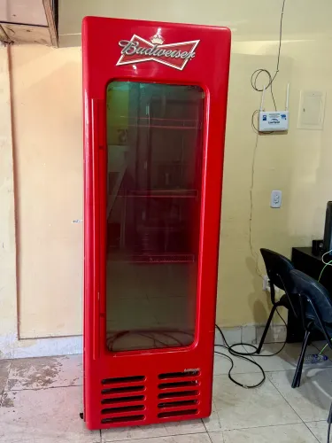 Freezer Gelopar semi novo  570 Litros  Serve como Cervejeiro ou expositor Funcionando 