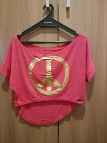 Blusa cropped manga morcego Manu Modas