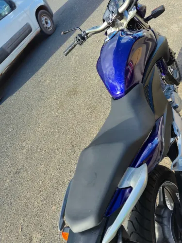 Honda CB 300 - Moto Extra