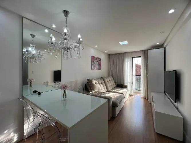 Apartamento de 2 quartos na Av. Rio Branco - Manoel Honório.
