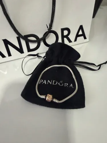 Pandora pulseira prata com fecho ouro rosê