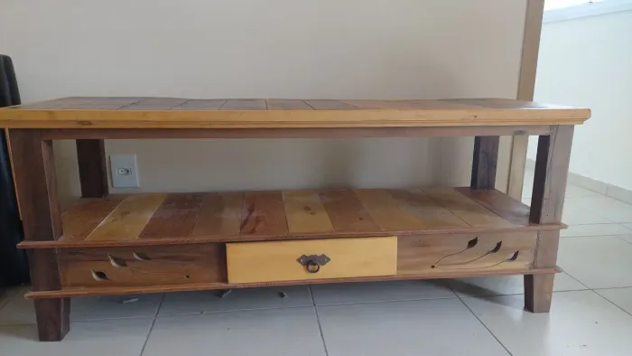 Vendo Rack madeira maciça