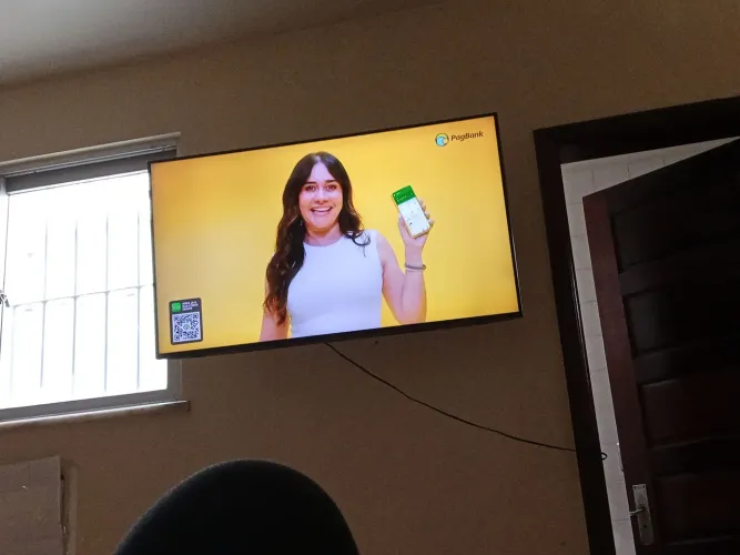 Samsung tv 43 polegadas smart tem Alexa bluetooth 