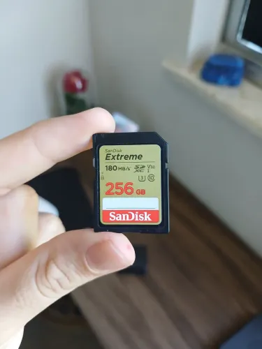 CARTÃO SANDISK 256GB EXTREME NOVO!