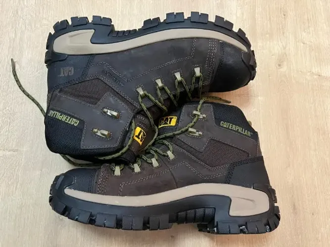 Bota Caterpilar T1455 ORIGINAL - Tamanho 42BR / 10USA