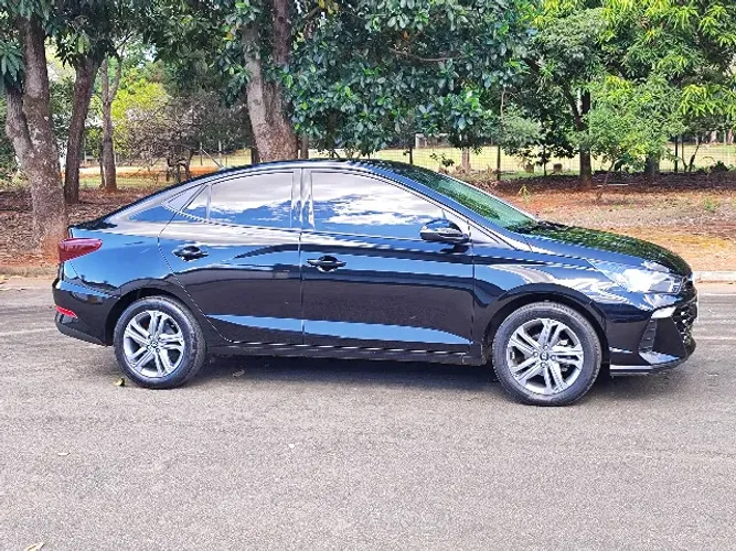 Hyundai HB20S Comfort Plus 1.0 TB Flex 12V AUT 2025