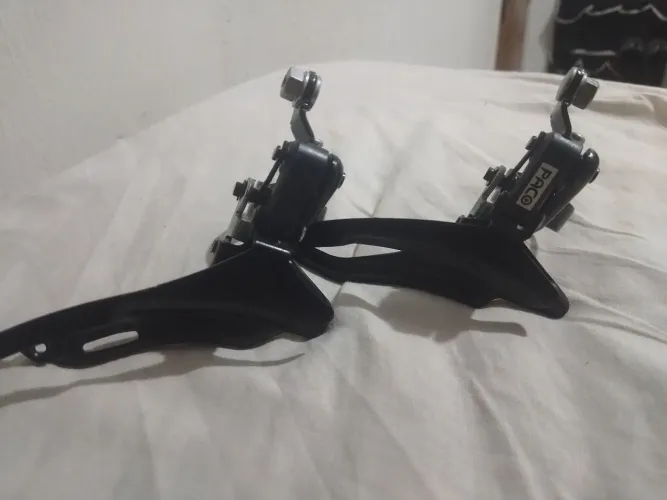 Kit 2 câmbios puxa pra baixo, semi novo(OLHAR DESCRIÇÃO)