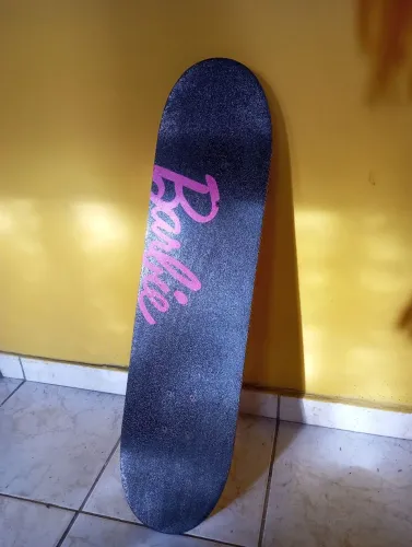 Skate da Barbie conservado