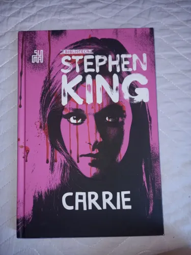 Carrie, a estranha