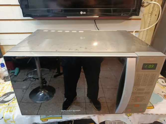 Microondas Brastemp 30 litros lindo todo de inox 220v