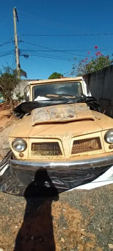 Ford F-75 4X4 2.3 1975
