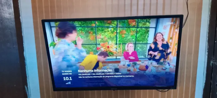 Smart TV 32 Semp Roku semi nova funcionando tudo