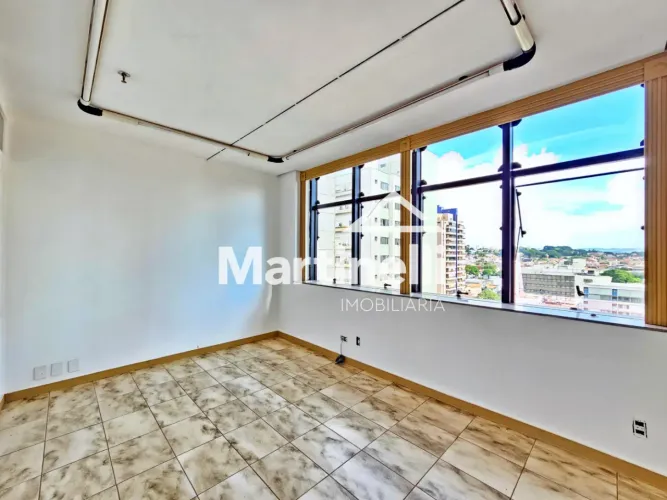 Sala comercial à venda no Edifício Saint Moritz, próximo ao Shopping Santa Úrsula - Ribeir