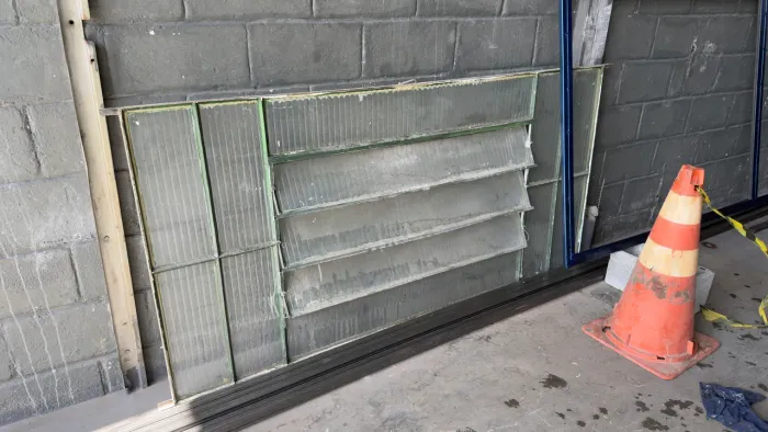 Janela de Vidro Canelado