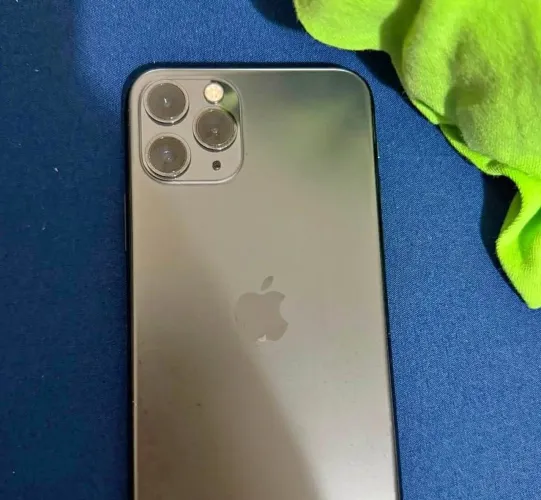 iPhone 11 Pro 64GB Cinza Espacial - Oportunidade Única!