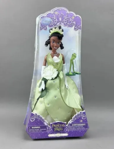 BONECA BARBIE TIANA PRIMEIRA EDIÇÃO. LANÇAMENTO DISNEY STORE NOVA LACRADA 