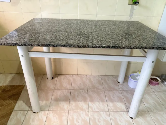 Mesa de Granito