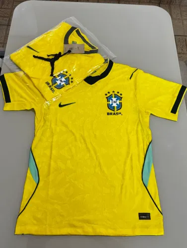 Camisa do Brasil Amarela