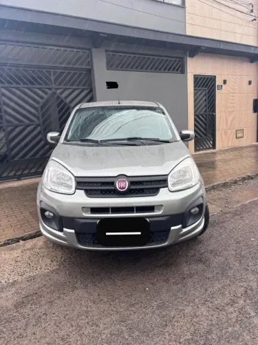 Fiat Uno Attractive 1.0 Flex 6V 5P 2017