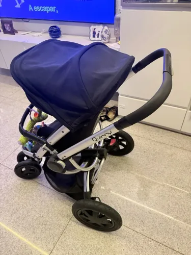 CARRINHO DE BEBÊ QUINNY
