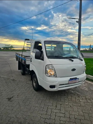 VENDO KIA BONGO 2011/2012 8V 2500 MUITO CONSERVADO.
