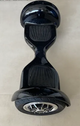 Hoverboard ( patinete elétrico autoequilibrado )