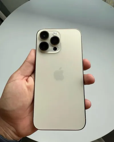 iPhone 14 Pro Max muito novo