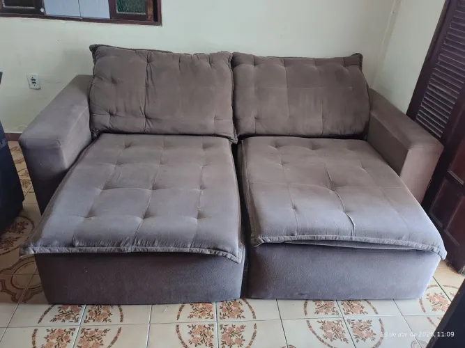 VENDE-SE SOFÁ RETRÁTIL