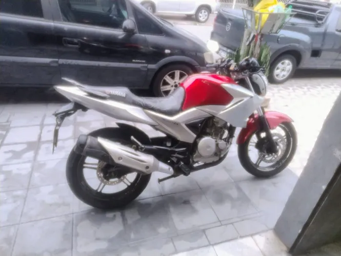 Moto fazer 250