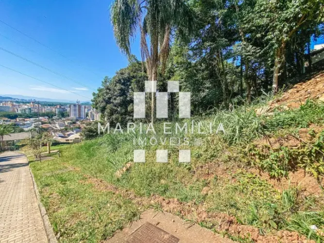 Terreno à venda em Florianópolis, Córrego Grande, com 700 m²