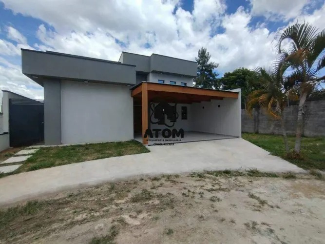 Casa térrea condomínio fechado