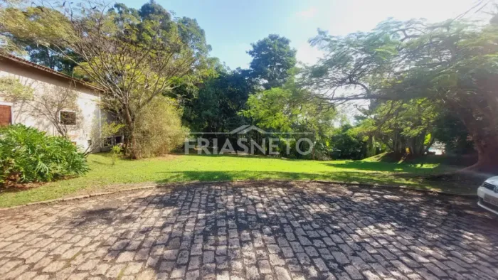 Terreno em condominio fechado, no bairro Campestre - Vila Romana