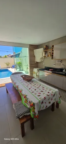 Casa com Piscina Semi Mobiliada