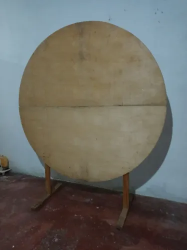 Painel para decoração de madeira, em bom estado. 1,50mX1,50