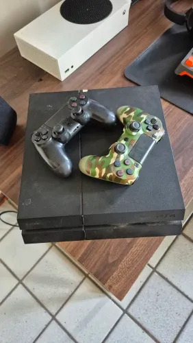 PlayStation 4