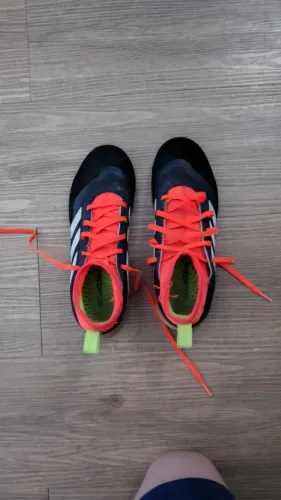 Chuteira Adidas Predator League 24 usada