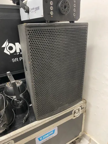 2 caixas Ativas 1550 Attack Caixa de som Amplificada