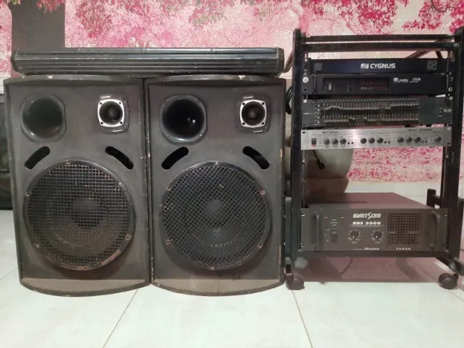 Equipamento de som Caixas passivas Mesa Potência