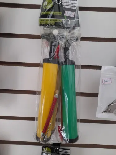 Bomba de encher bola.pneu de bicicleta e mais