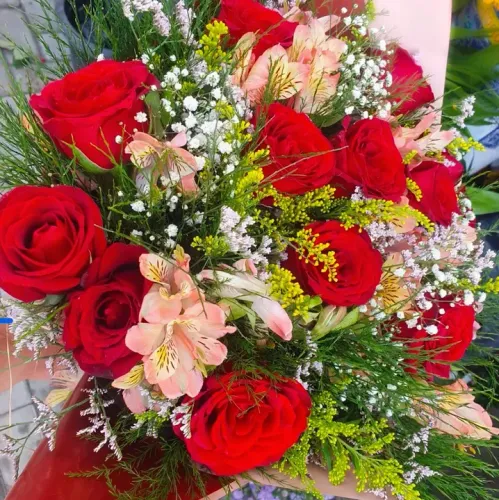 Buquê de flores muitas variedades