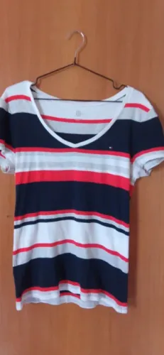 Camiseta listrada  tamanho L