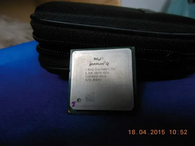 Processador Pentium 4 1.8 GHz/256/400