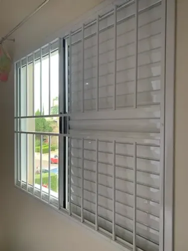Grade de Proteção Para Janela Em Alumínio Branco 1,50x1,20