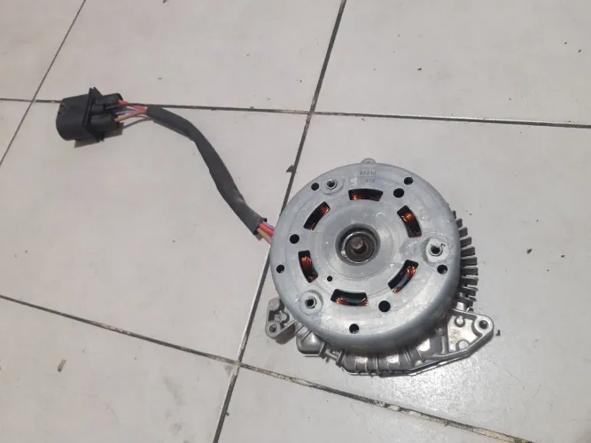 Motor da ventoinha Mercedes Benz C 180 2015/2018 original