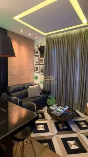 Apartamento com 2 suítes à venda no bairro Itacorubi, em Florianópolis/SC.