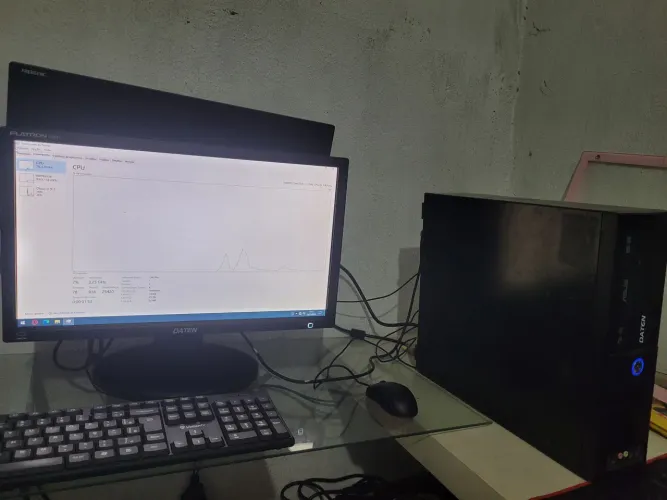 PC completo para trabalho 100% funcionando tudo i3 3240 4gb ram HD 500gb tela 20 polegadas